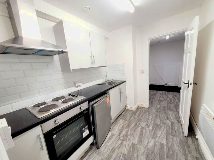 Studio To Rent In Bolton Road, Swinton, M27