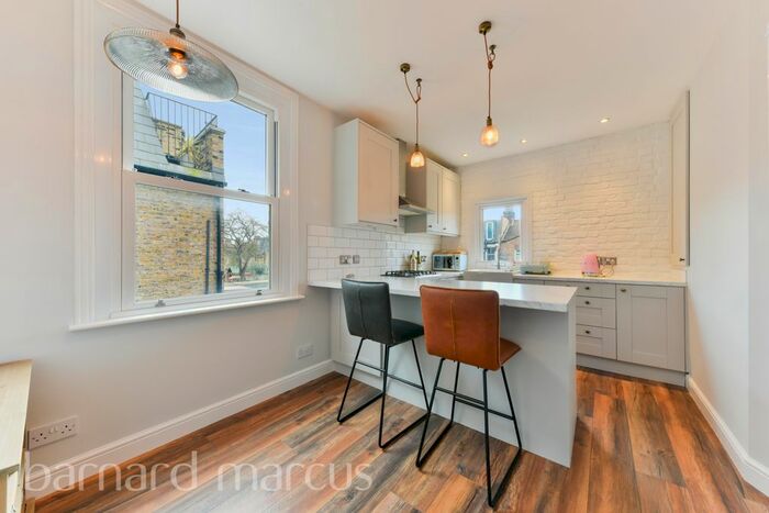 2 Bedroom Maisonette To Rent In Leverson Street, London, SW16