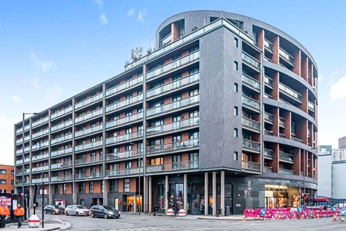 2 Bedroom Flat To Rent In The Sphere, Canning Town, London, E16
