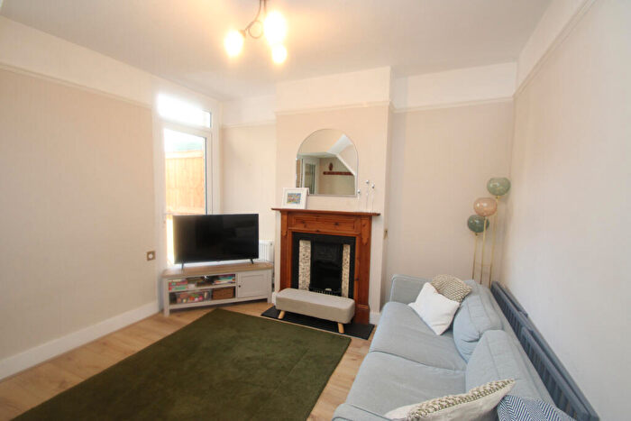 3 Bedroom House To Rent In Lebanon Road, Croydon, CR0