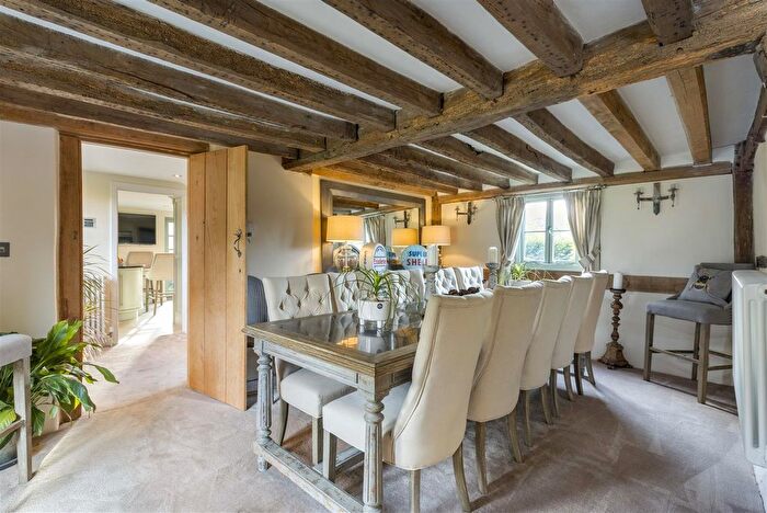 5 Bedroom Detached House To Rent In Norley Lane, Shamley Green, GU5