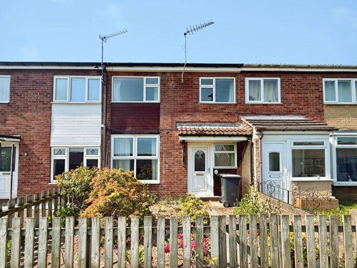 3 Bedroom Terraced House For Sale In Hurst Green, High Green, Sheffield, S35