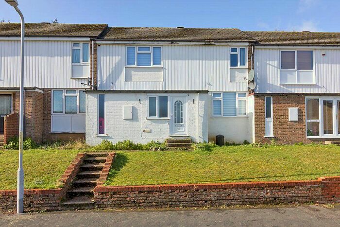 3 Bedroom Terraced House To Rent In Northfield, Hartley, Longfield, DA3