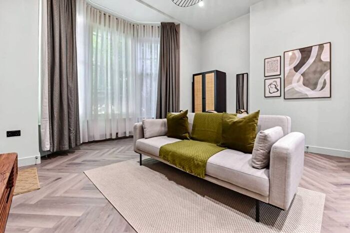 1 Bedroom Flat To Rent In Clapton Common, London, E5