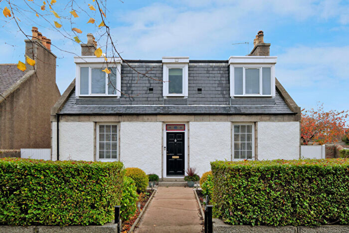 4 Bedroom Detached House For Sale In Broomhill Road, Broomhill, Aberdeen, AB10