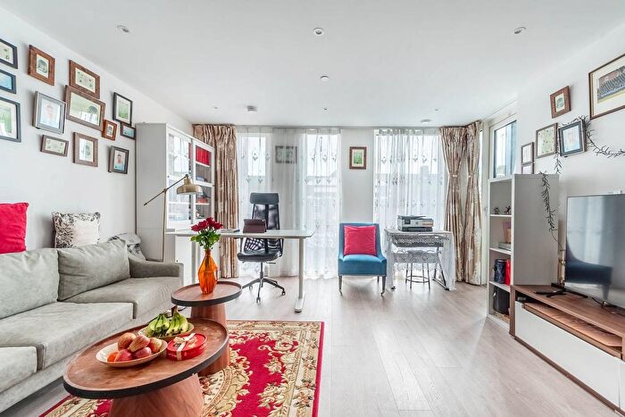 2 Bedroom Flat To Rent In College Road, Harrow, HA1