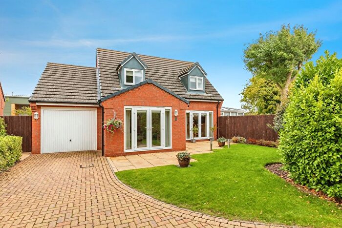 3 Bedroom Detached House For Sale In Willow Lane, Hartwell, Northampton, NN7