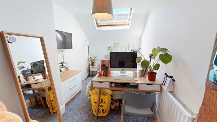 1 Bedroom Terraced House To Rent In Room, Hotwell Road, BS8
