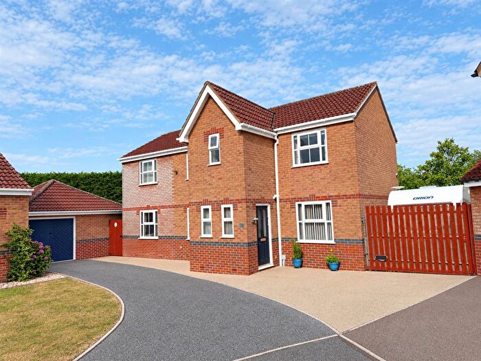 4 Bedroom Property For Sale In Camelot Way, Gillingham, SP8