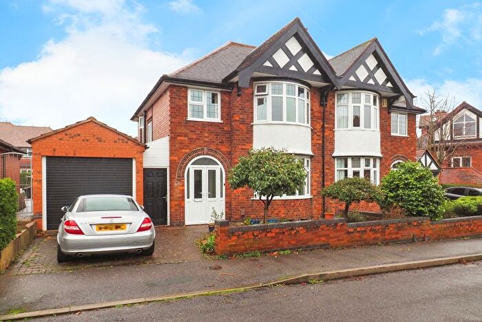 3 Bedroom Semi Detached House For Sale In Larch Crescent, Beeston, Nottingham, Nottinghamshire, NG9
