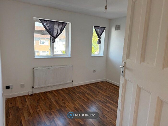 3 Bedroom Maisonette To Rent In Lady Margaret Road, Southall, UB1