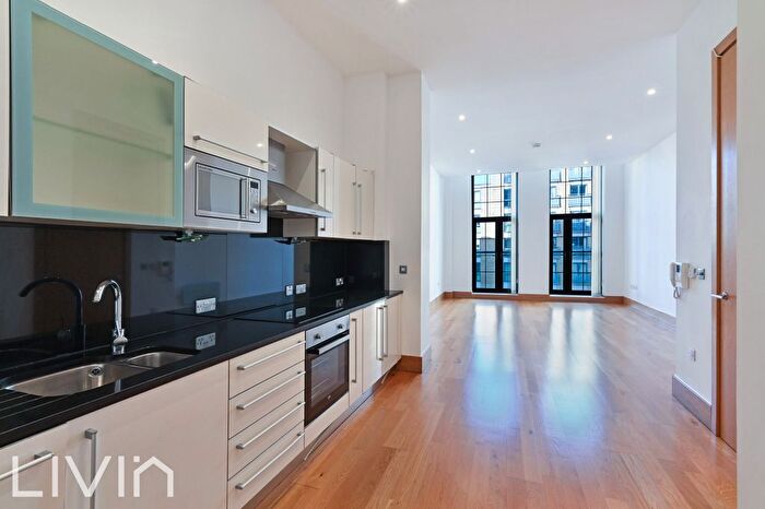 2 Bedroom Flat For Sale In Scarbrook Road, Croydon, CR0