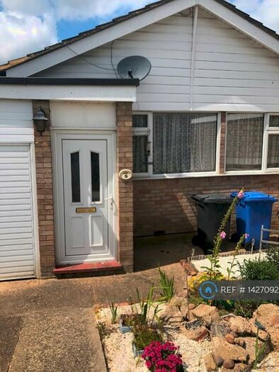 2 Bedroom Bungalow To Rent In Lime Close, Broughton, Kettering, NN14