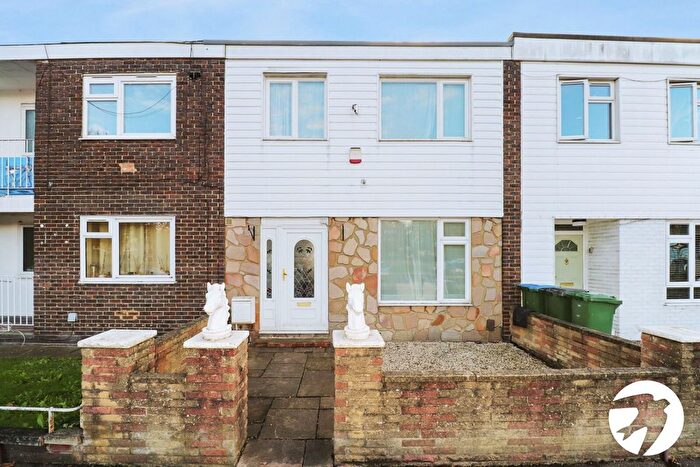 3 Bedroom Terraced House For Sale In Finchale Road, Abbey Wood, London, SE2