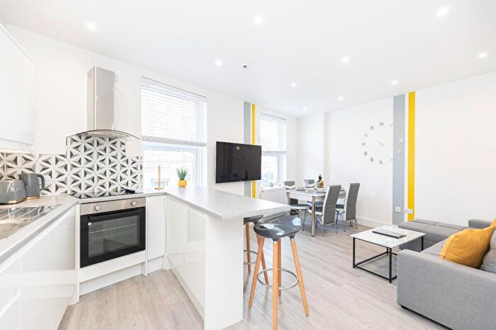 3 Bedroom Maisonette To Rent In St. Michaels Road, Bournemouth, Dorset, BH2