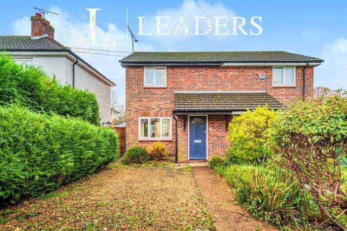 2 Bedroom Semi-Detached House To Rent In Littlehaven Lane, Horsham, RH12