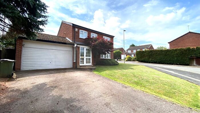 4 Bedroom Detached House To Rent In Pennine Close, Oadby, LE2