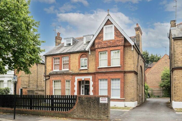 Studio To Rent In Culmington Road, London, W13