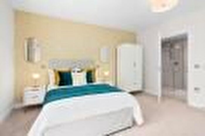 2 Bedroom Flat For Sale In Arthur Ashby Court, Chelmsford, CM1