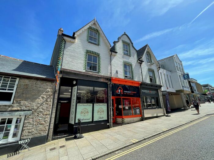 3 Bedroom Flat To Rent In Wharfside Village, Penzance, Cornwall, TR18