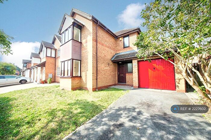 3 Bedroom Detached House To Rent In Eelbrook Avenue, Milton Keynes, MK13