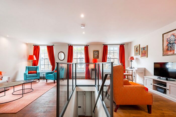 2 Bedroom Mews To Rent In Kensington Park Mews, London, W11