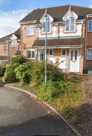 3 Bedroom Semi Detached House To Rent In Wheelers Park, High Wycombe, HP13