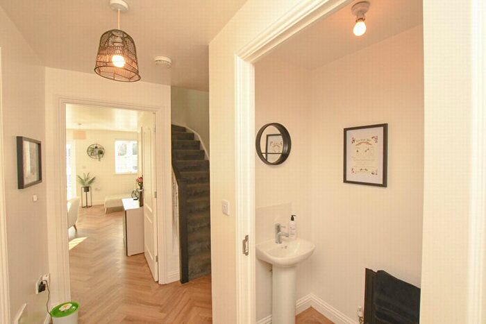 3 Bedroom End Of Terrace House For Sale In Mill Road, Deal, CT14