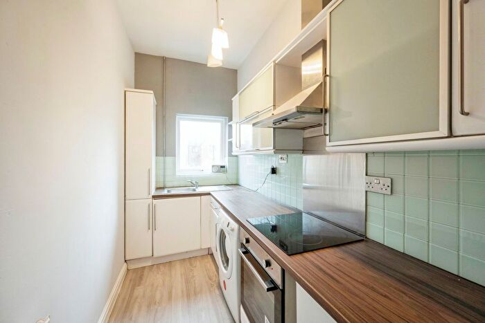 1 Bedroom Flat For Sale In Bennetthorpe, Doncaster, South Yorkshire, DN2