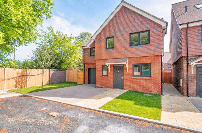 4 Bedroom Detached House For Sale In London Road, Hindhead, GU26