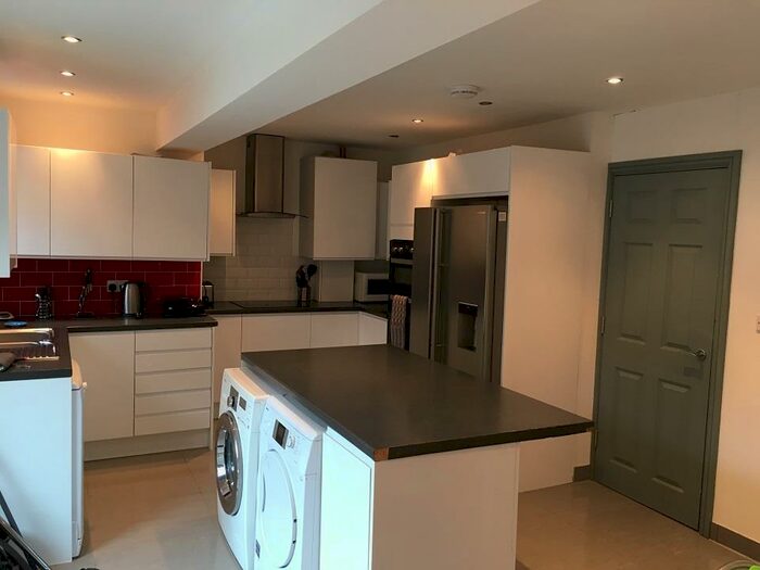 5 Bedroom Terraced House To Rent In Teignmouth Road, Selly Oak, Birmingham, B29