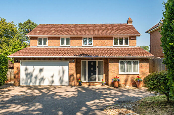 4 Bedroom Detached House For Sale In Winchester Road, Chandler's Ford, Eastleigh, Hampshire, SO53