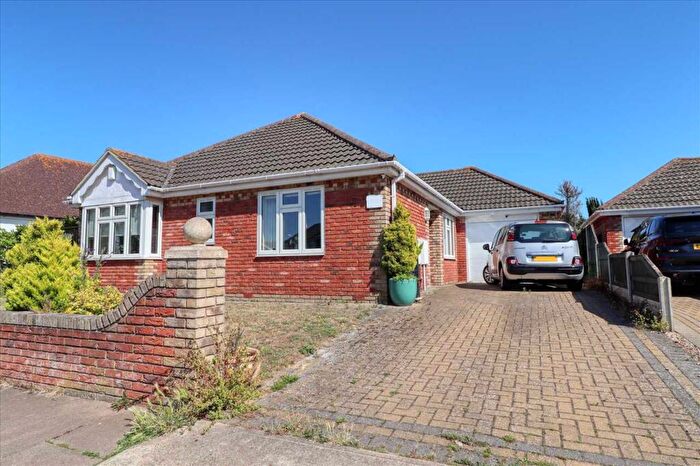 3 Bedroom Bungalow For Sale In Holland Road, Holland On Sea, CO15