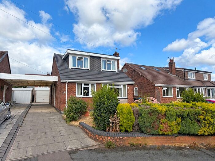 2 Bedroom Detached Bungalow For Sale In Astley Close, Warrington, WA4