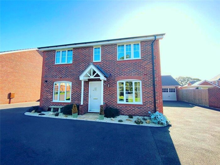 4 Bedroom Detached House For Sale In Pastures Reach, Nuneaton CV10