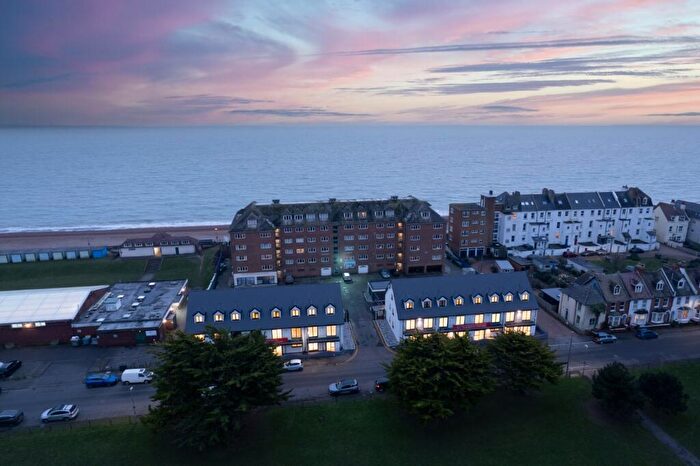 2 Bedroom Apartment For Sale In South Road, Hythe, Kent, CT21