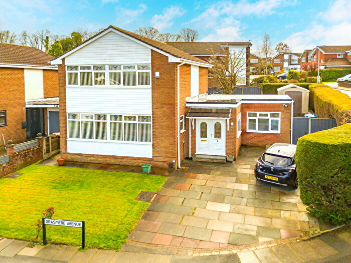 4 Bedroom Detached House For Sale In Grasmere Avenue, Hopwood, OL10