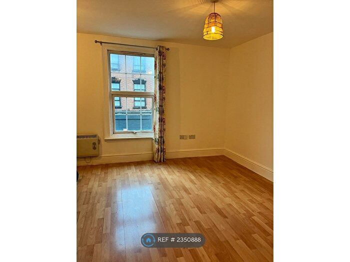 1 Bedroom Flat To Rent In Wellington Street, Gloucester, GL1