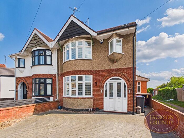 4 Bedroom Semi-Detached House For Sale In Sandhills Road, Kingsthorpe, NN2