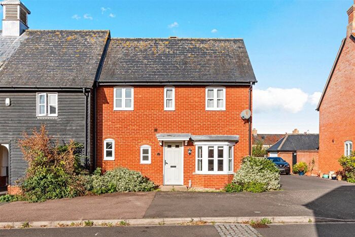 2 Bedroom End Of Terrace House For Sale In Dove House Drive, Henlow, SG16