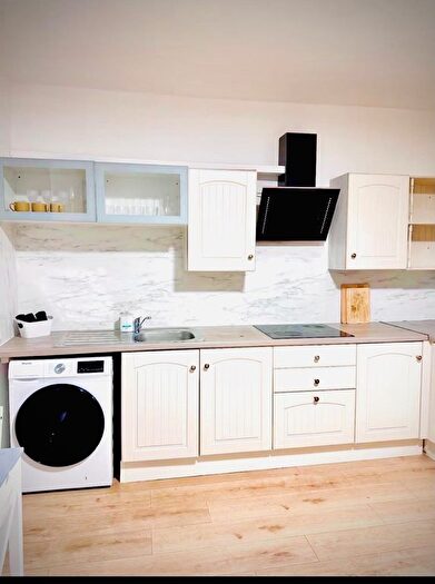 2 Bedroom Flat To Rent In Green Street, Forest Gate, E7