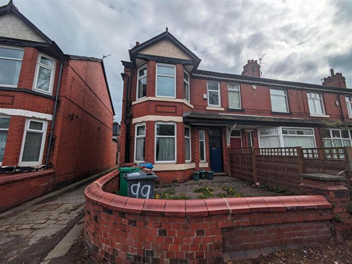 4 Bedroom Private Hall To Rent In Burton Road, West Didsbury, Manchester, M20