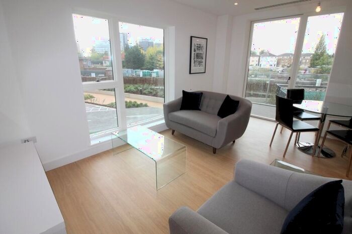 1 Bedroom Flat To Rent In Santina Apartments, Cherry Orchard Road, Croydon, London, CR0