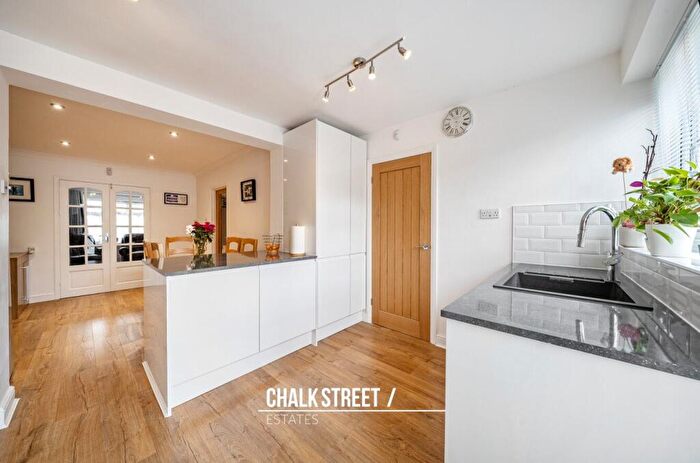 4 Bedroom Semi-Detached House For Sale In Tweed Way, Rise Park, RM1