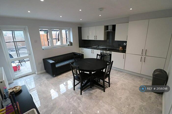 5 Bedroom Terraced House To Rent In Maryland Road, London, E15