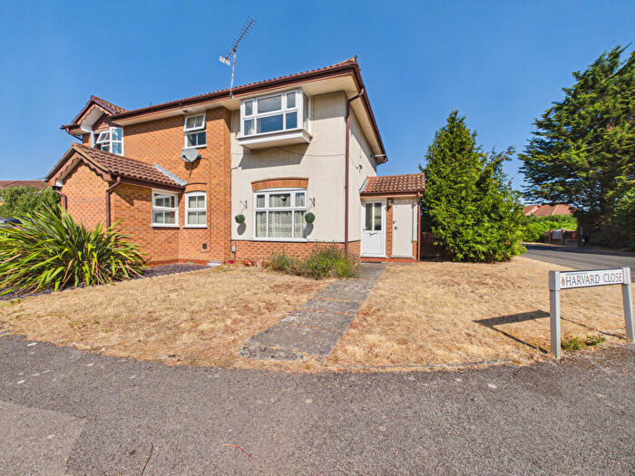 1 Bedroom Semi-Detached House For Sale In Woodley, RG5