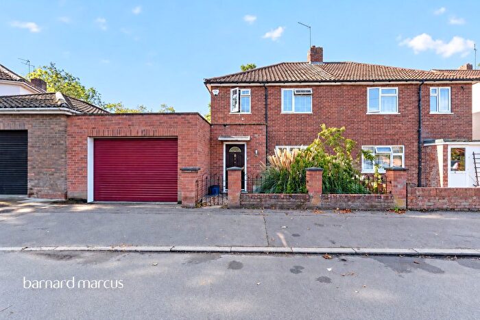 3 Bedroom End Terrace House For Sale In Mill Farm Crescent, Whitton, Hounslow, TW4