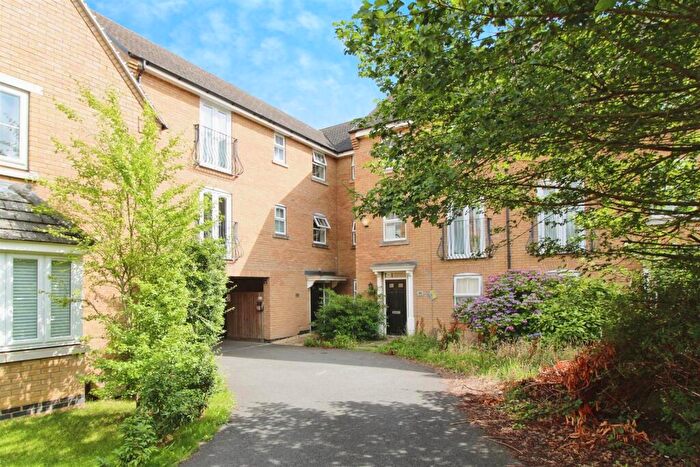 2 Bedroom Flat For Sale In Crackthorne Drive, Coton Meadows, Rugby, CV23