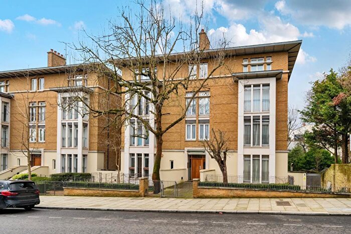 2 Bedroom Apartment To Rent In Marlborough Hill, London, NW8