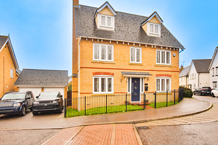 4 Bedroom Detached House For Sale In Fitzwalter Road, Flitch Green, CM6